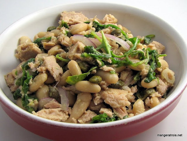 Lemony White Bean, Tuna, and Arugula Salad