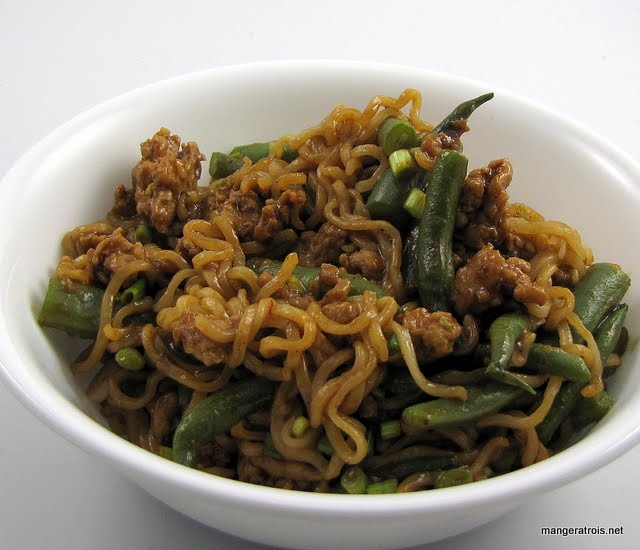 Hoisin Chicken with Noodles and Green Beans